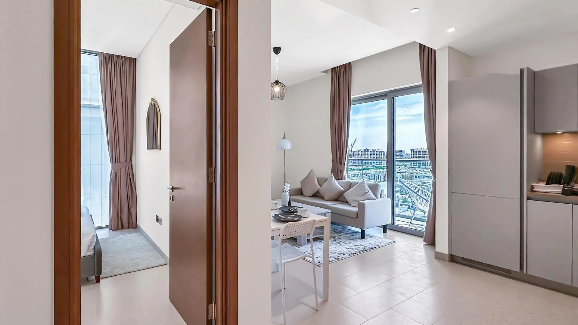 Lägenhet Easemytrip - Cozy And Elegant 1Br Apt With Large Pool And View Dubai Förenade Arabemiraten