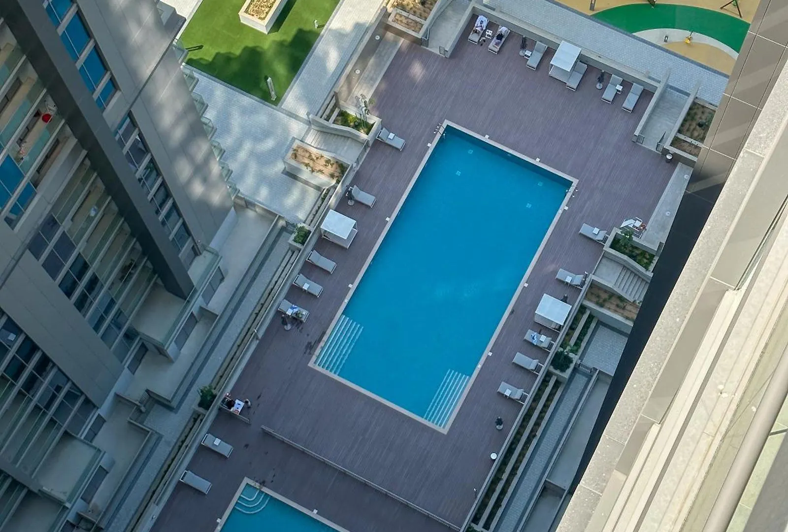 Easemytrip - Cozy And Elegant 1Br Apt With Large Pool And View Dubai Förenade Arabemiraten